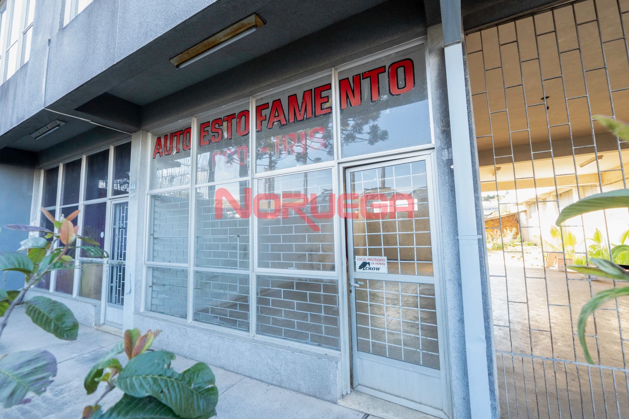 Loja / Comércio - BACACHERI